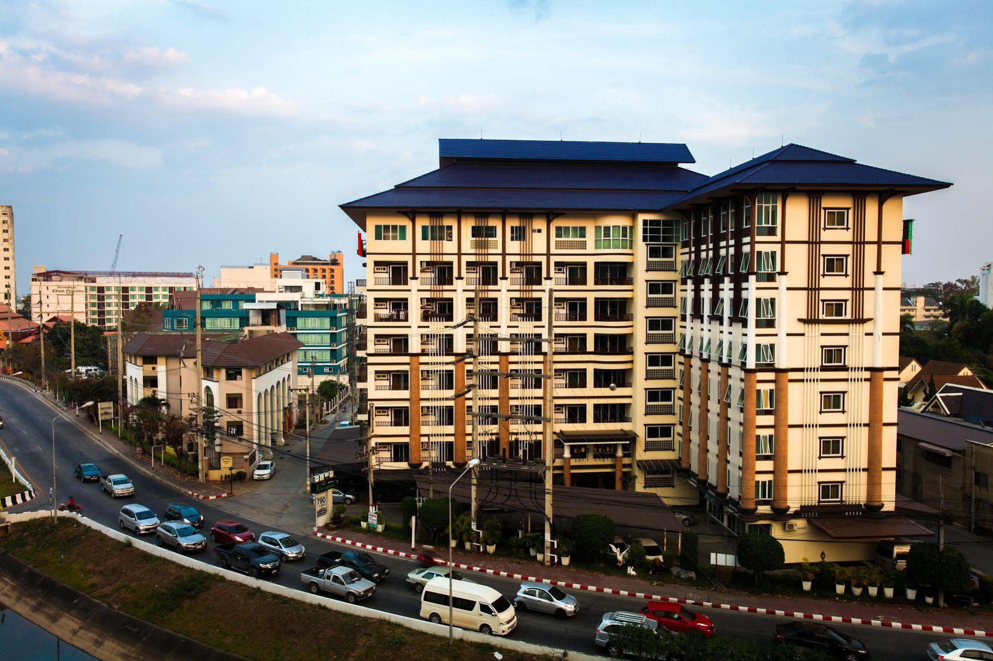 V Residence Hotel Chiang Mai Exterior photo